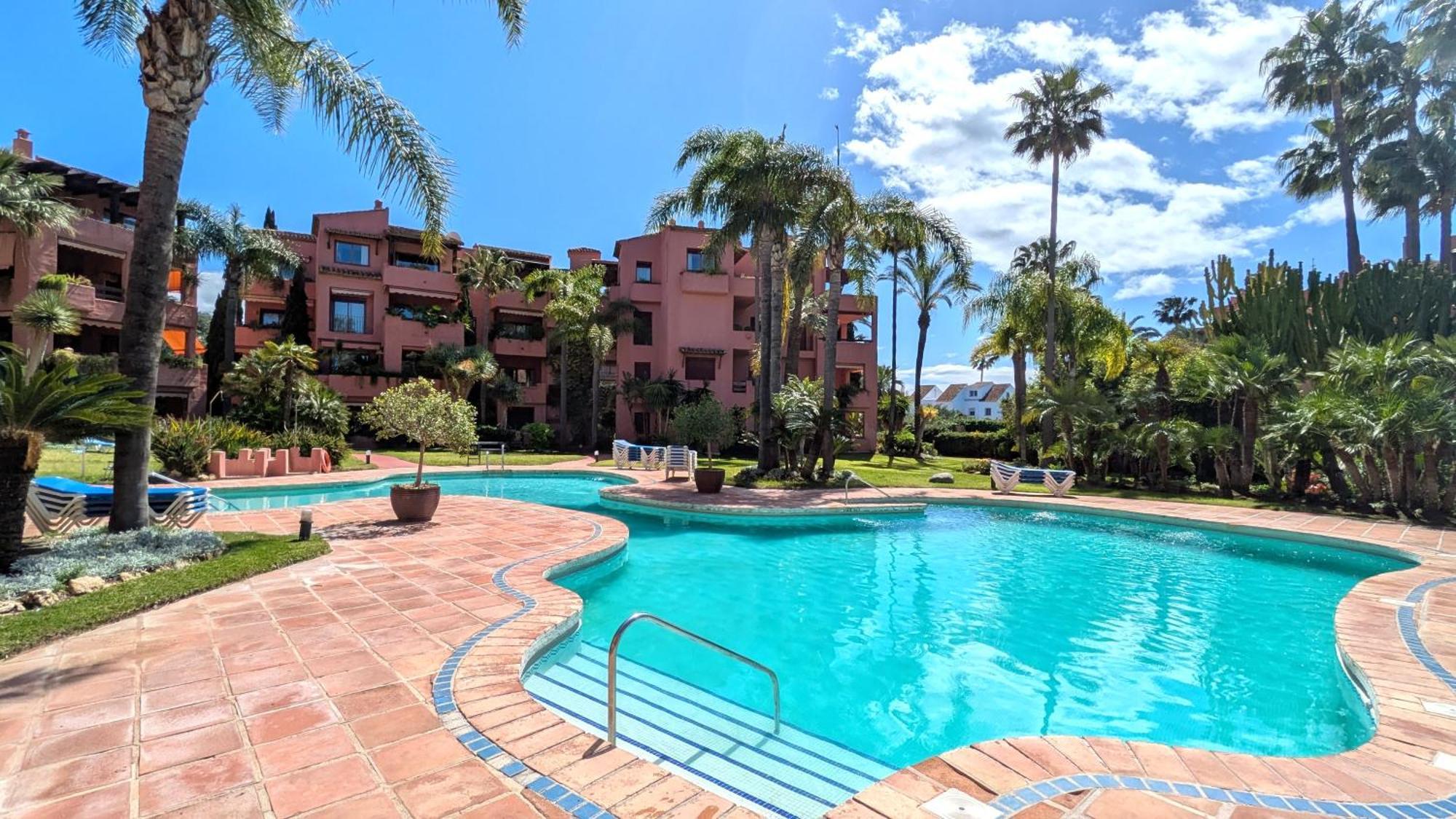 Marbella Bliss 2 Min To Alicate Beach And Pool In Residence Bagian luar foto